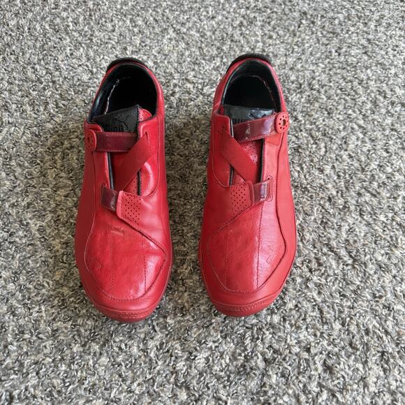 Puma Furio V SF Scuderia Ferrari Driving Shoes Mens US Size 11.5 Red Straps - Picture 2 of 8